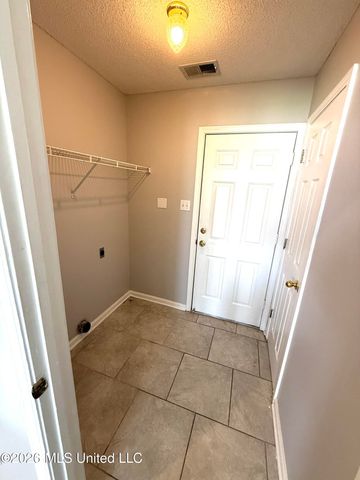 9067 Pimlico Drive, Southaven, MS 38671
