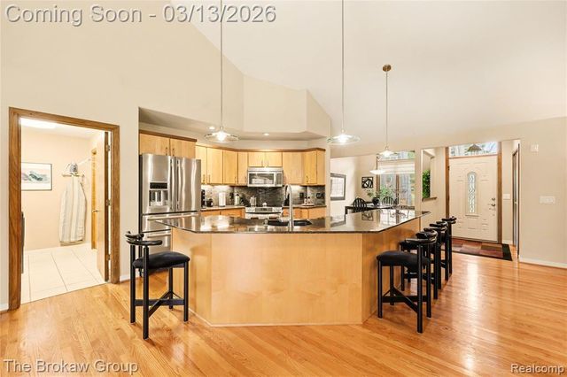 1672 Deer Path Trail, Oxford, MI 48371