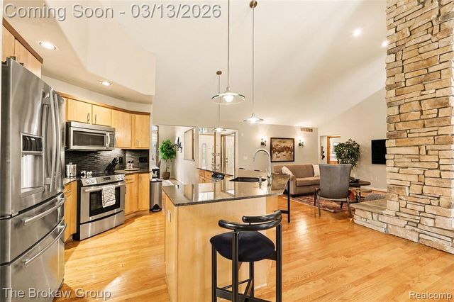 1672 Deer Path Trail, Oxford, MI 48371