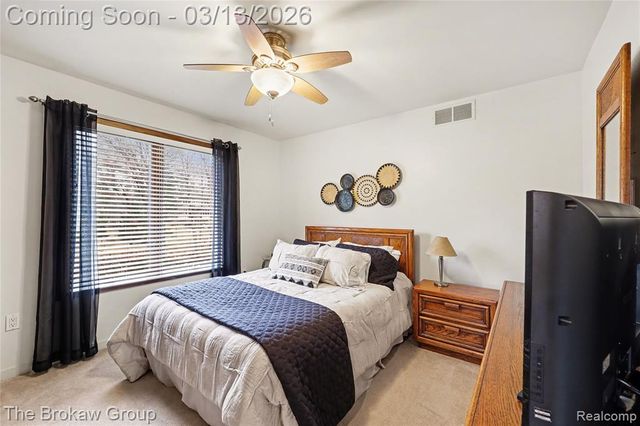 1672 Deer Path Trail, Oxford, MI 48371