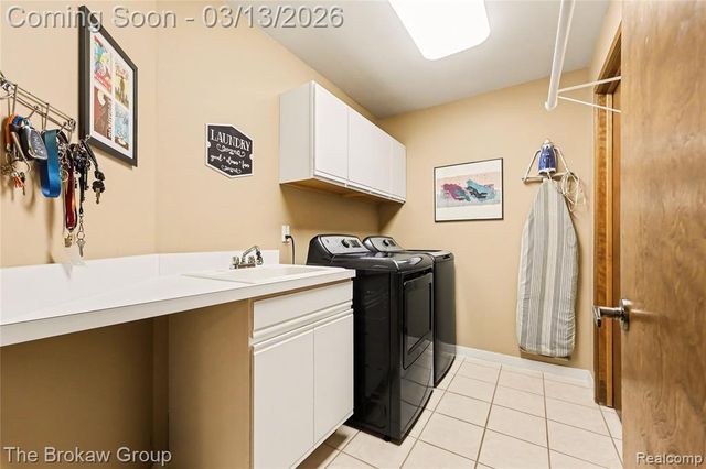 1672 Deer Path Trail, Oxford, MI 48371