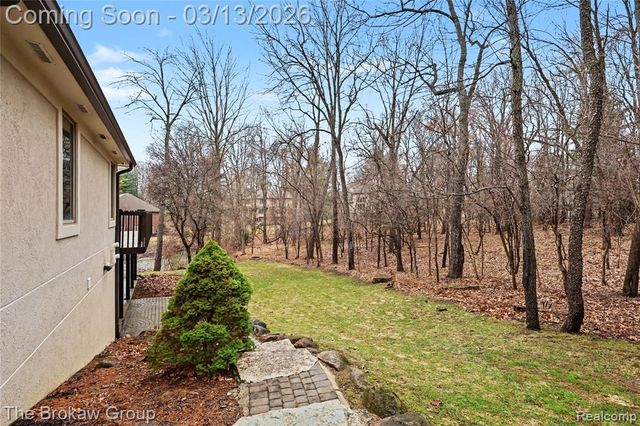 1672 Deer Path Trail, Oxford, MI 48371