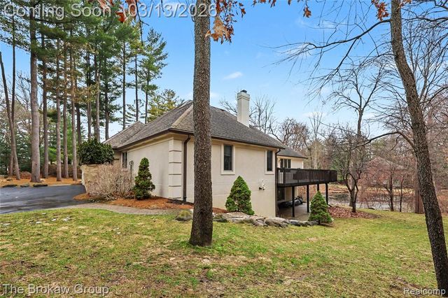 1672 Deer Path Trail, Oxford, MI 48371