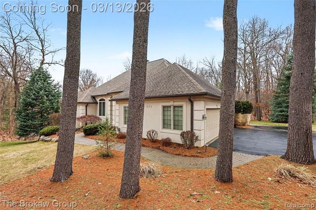 1672 Deer Path Trail, Oxford, MI 48371