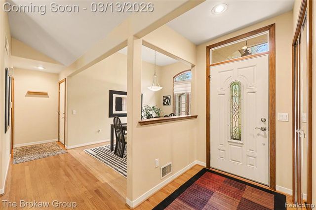 1672 Deer Path Trail, Oxford, MI 48371