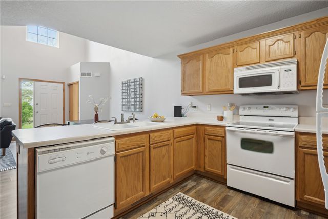 756 SE Williams Court, Waukee, IA 50263