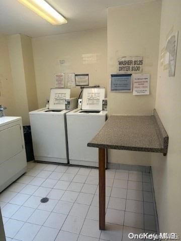 102 Jericho Turnpike 3C, New Hyde Park, NY 11040