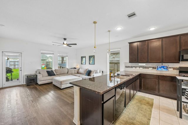 2513 Bayrose Drive, La Marque, TX 77568