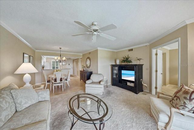835 WEXFORD BOULEVARD 301, Venice, FL 34293