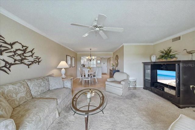 835 WEXFORD BOULEVARD 301, Venice, FL 34293