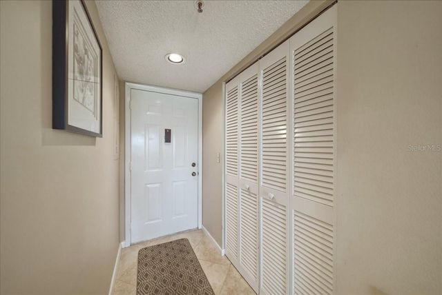 835 WEXFORD BOULEVARD 301, Venice, FL 34293