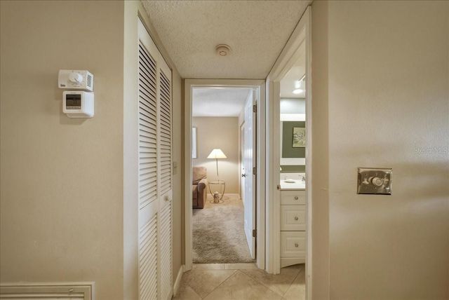 835 WEXFORD BOULEVARD 301, Venice, FL 34293