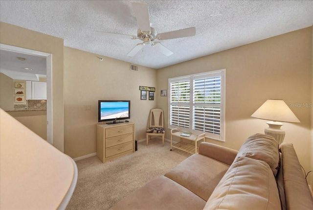 835 WEXFORD BOULEVARD 301, Venice, FL 34293