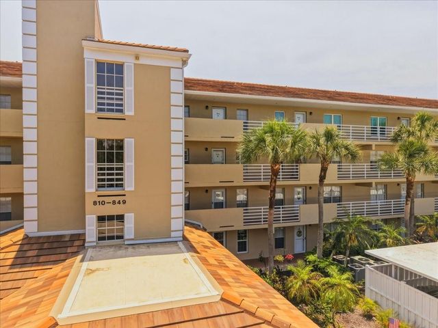 835 WEXFORD BOULEVARD 301, Venice, FL 34293