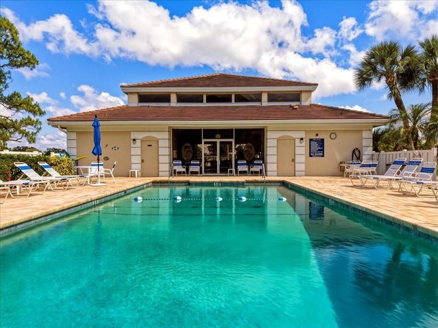 835 WEXFORD BOULEVARD 301, Venice, FL 34293