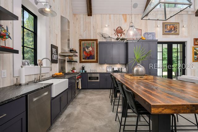 70 Mount Pelia Rd, Bluffton, SC 29910