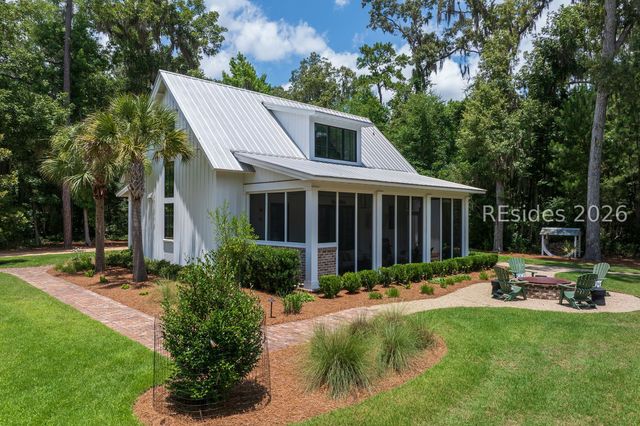 70 Mount Pelia Rd, Bluffton, SC 29910