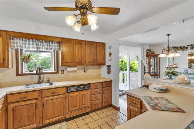 1998 Bernice Dr, North Huntingdon, PA 15642