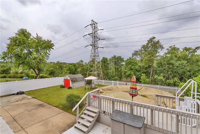 1998 Bernice Dr, North Huntingdon, PA 15642