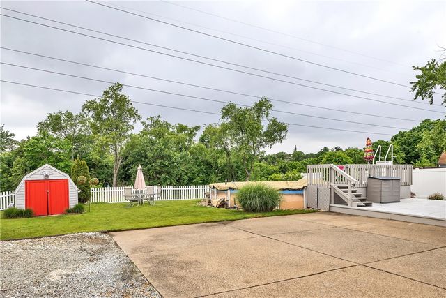 1998 Bernice Dr, North Huntingdon, PA 15642