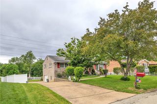 1998 Bernice Dr, North Huntingdon, PA 15642