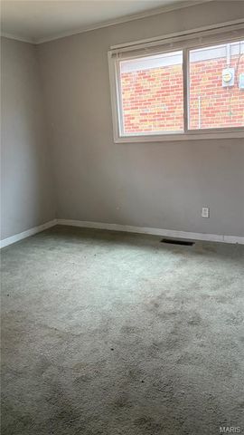 828 Marias Drive, St Louis, MO 63137