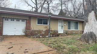 828 Marias Drive, St Louis, MO 63137