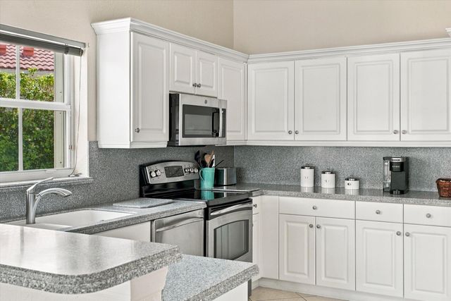 1295 WINDSOR Lane, Weston, FL 33327