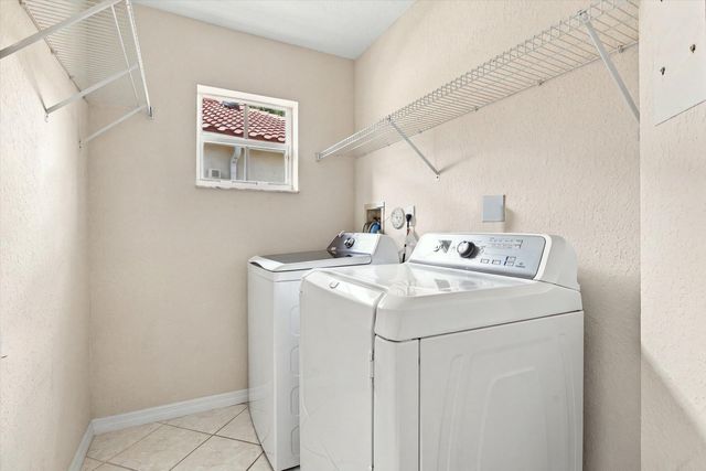 1295 WINDSOR Lane, Weston, FL 33327
