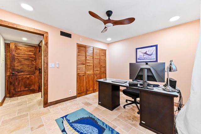 689 NE 6th Court 2090, Boynton Beach, FL 33435