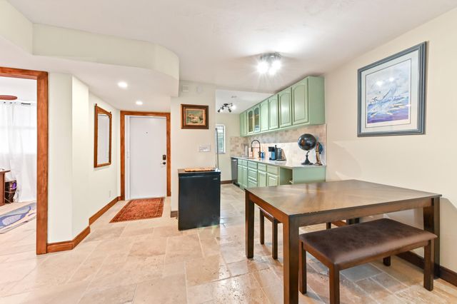 689 NE 6th Court 2090, Boynton Beach, FL 33435