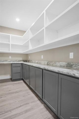 8451 Woodridge Drive, Davison, MI 48423