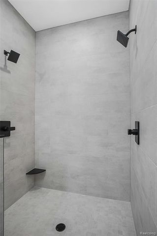 8451 Woodridge Drive, Davison, MI 48423