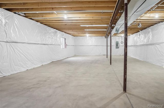 8451 Woodridge Drive, Davison, MI 48423