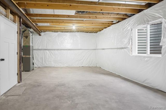 8451 Woodridge Drive, Davison, MI 48423