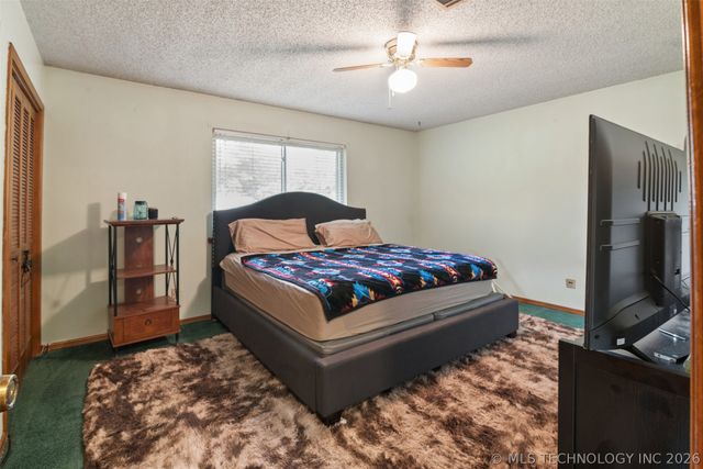 2307 E Fieldstone Street, Okmulgee, OK 74447