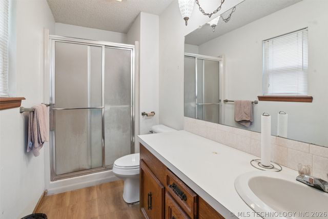 2307 E Fieldstone Street, Okmulgee, OK 74447