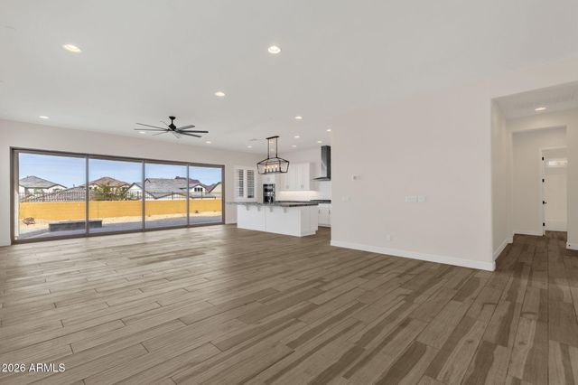 5924 E REDMONT Drive, Mesa, AZ 85215