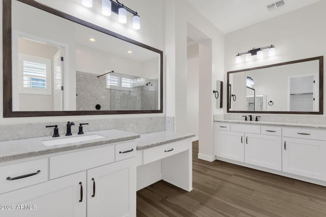 5924 E REDMONT Drive, Mesa, AZ 85215