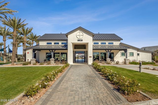 5924 E REDMONT Drive, Mesa, AZ 85215