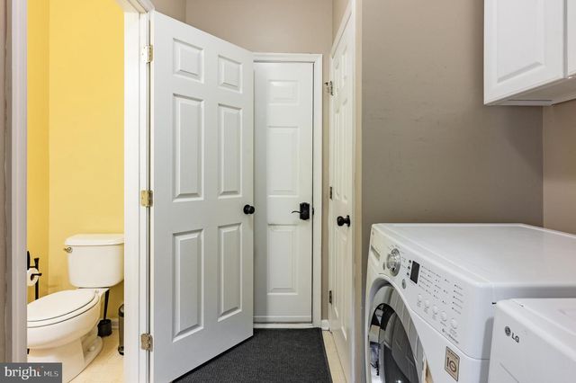 105 ARCHBISHOP DR, Conshohocken, PA 19428