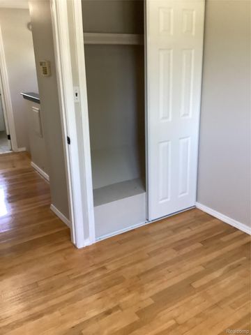 453 N Wildwood Street, Westland, MI 48185