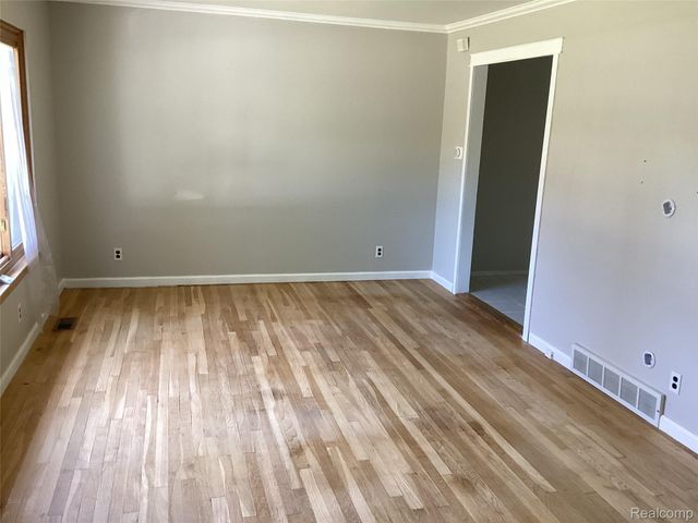 453 N Wildwood Street, Westland, MI 48185