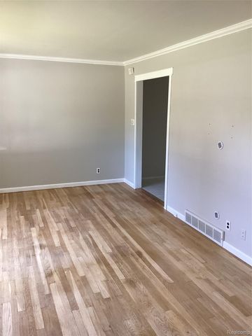 453 N Wildwood Street, Westland, MI 48185