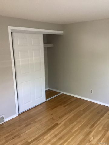 453 N Wildwood Street, Westland, MI 48185