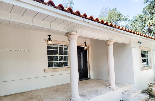 3685 SW 1st Ave, Miami, FL 33145