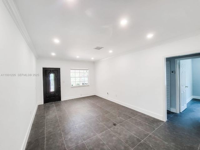 3685 SW 1st Ave, Miami, FL 33145