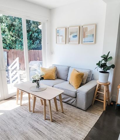 3685 SW 1st Ave, Miami, FL 33145