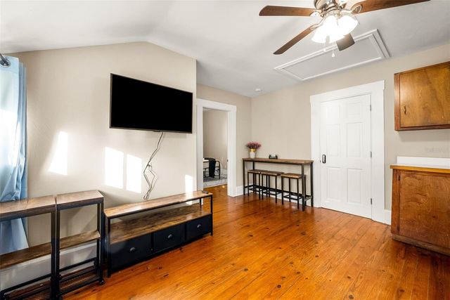 18376 HIGH SPRINGS MAIN STRET, High Springs, FL 32643