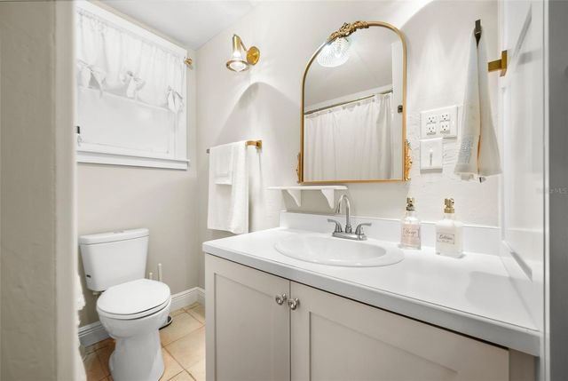 18376 HIGH SPRINGS MAIN STRET, High Springs, FL 32643